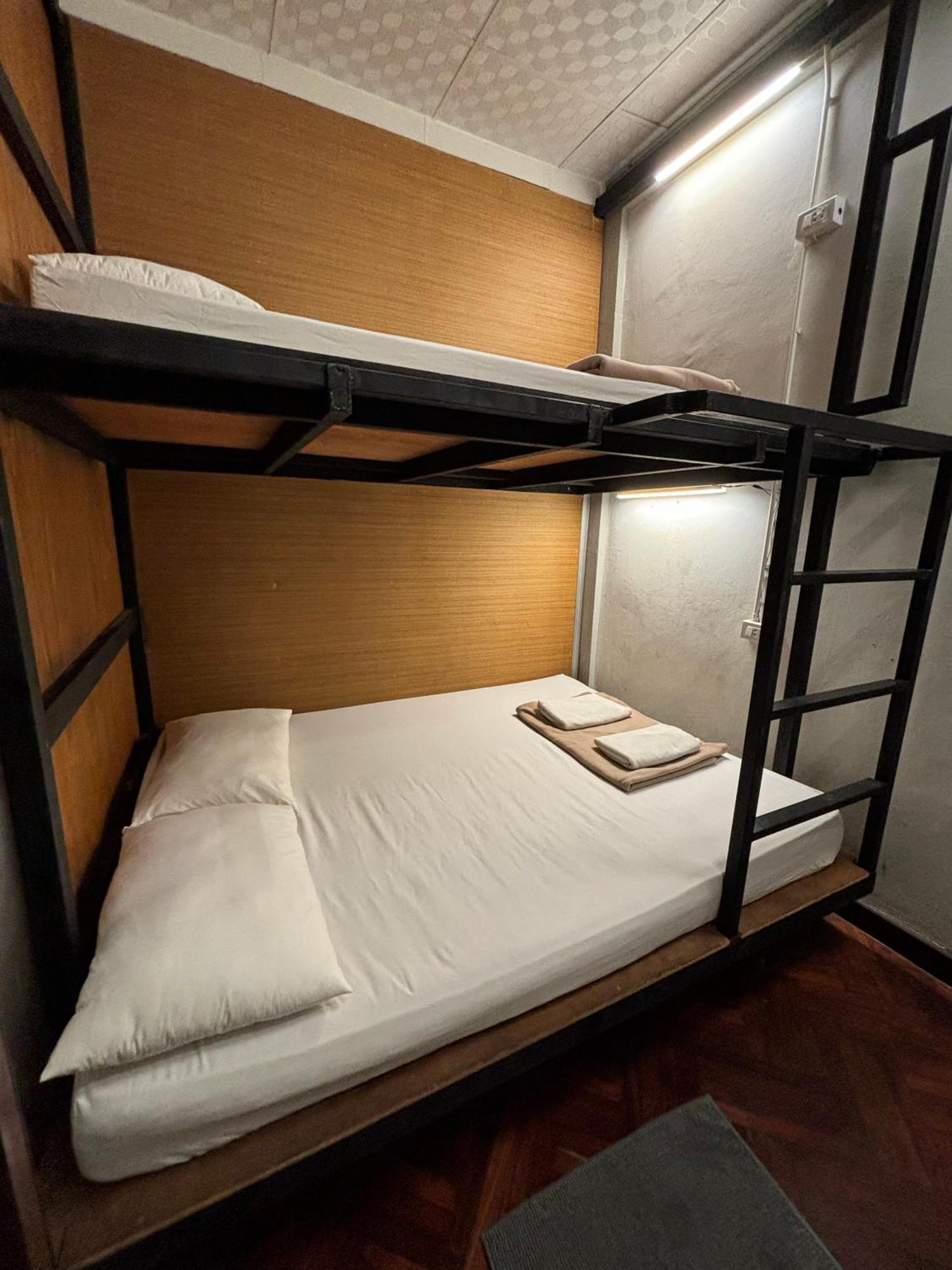 Hansa Hostel Bangkok Khaosan Buitenkant foto